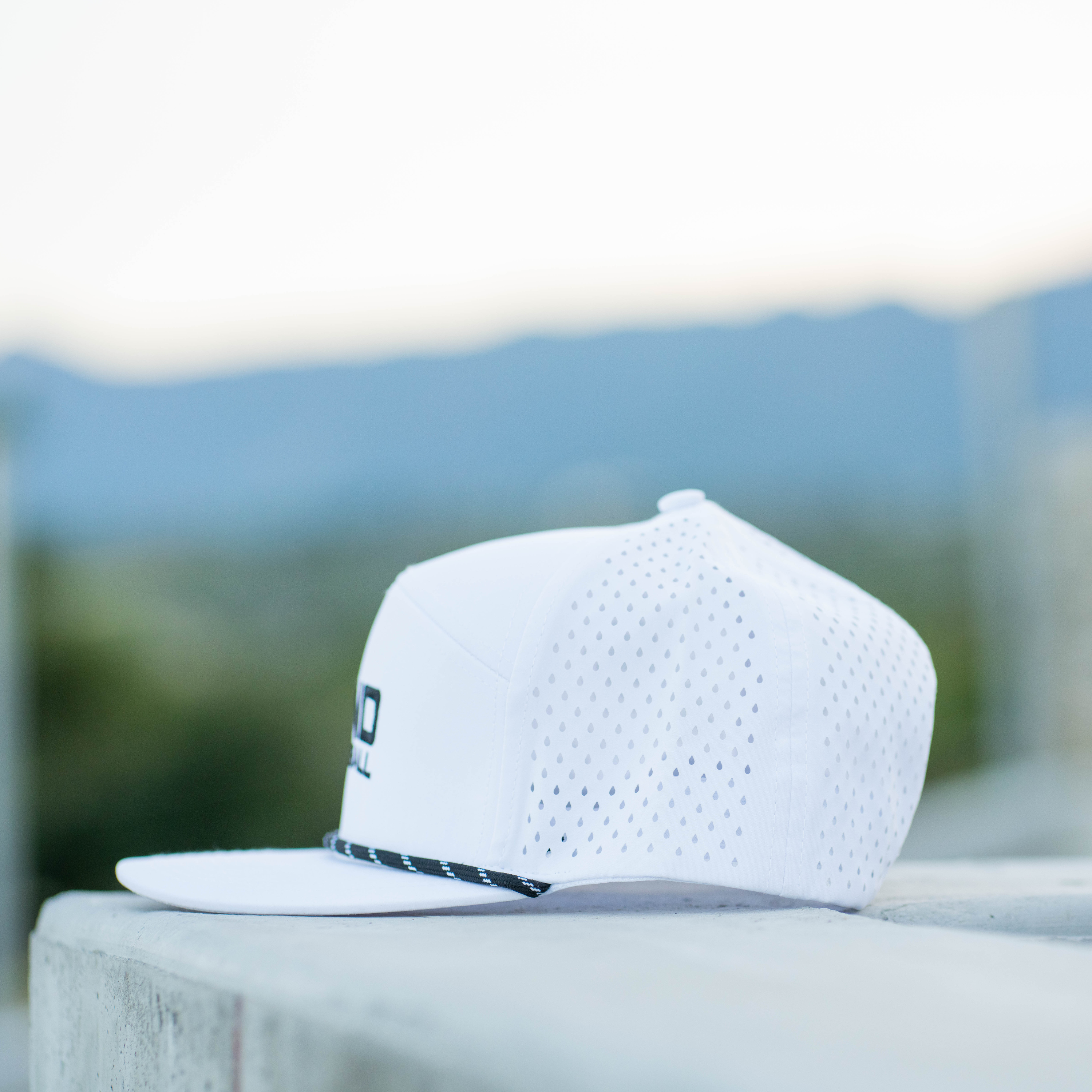 LGND Performance Hat White